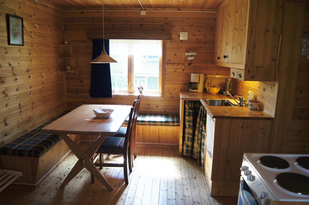 Bustad Hyttetun Skåbu Værelse billede